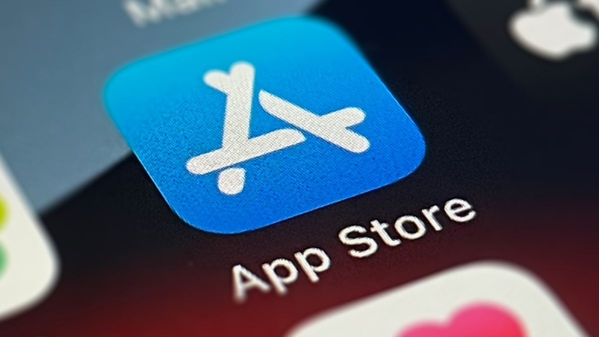 Apple cracks down on NFT functionality, social post boosts with App Store rules • ZebethMedia