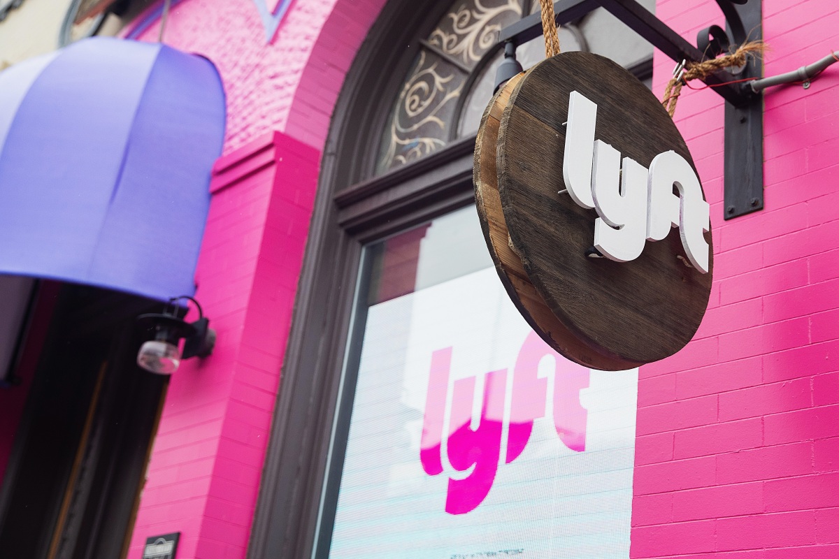 Lyft increases service fees for riders amid rising insurance costs • ZebethMedia