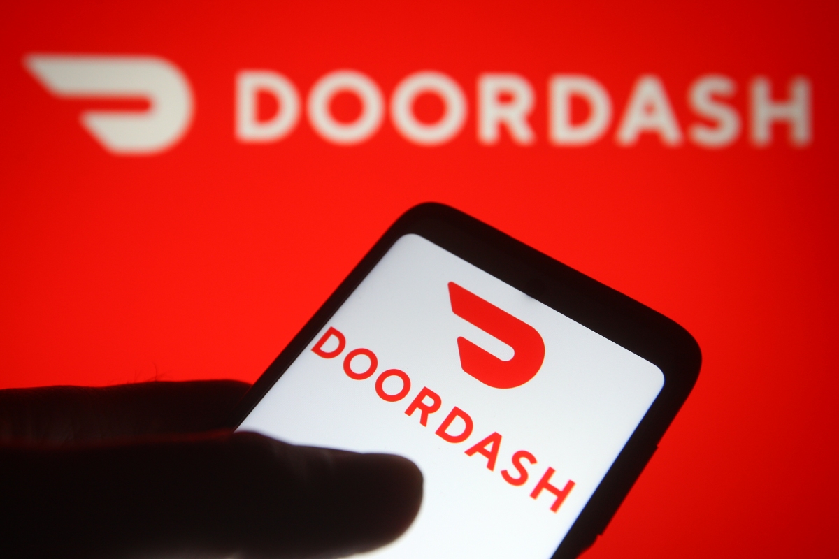 DoorDash rolls out new safety features for delivery people on its platform • ZebethMedia